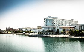 Waterfront Southport Hotel